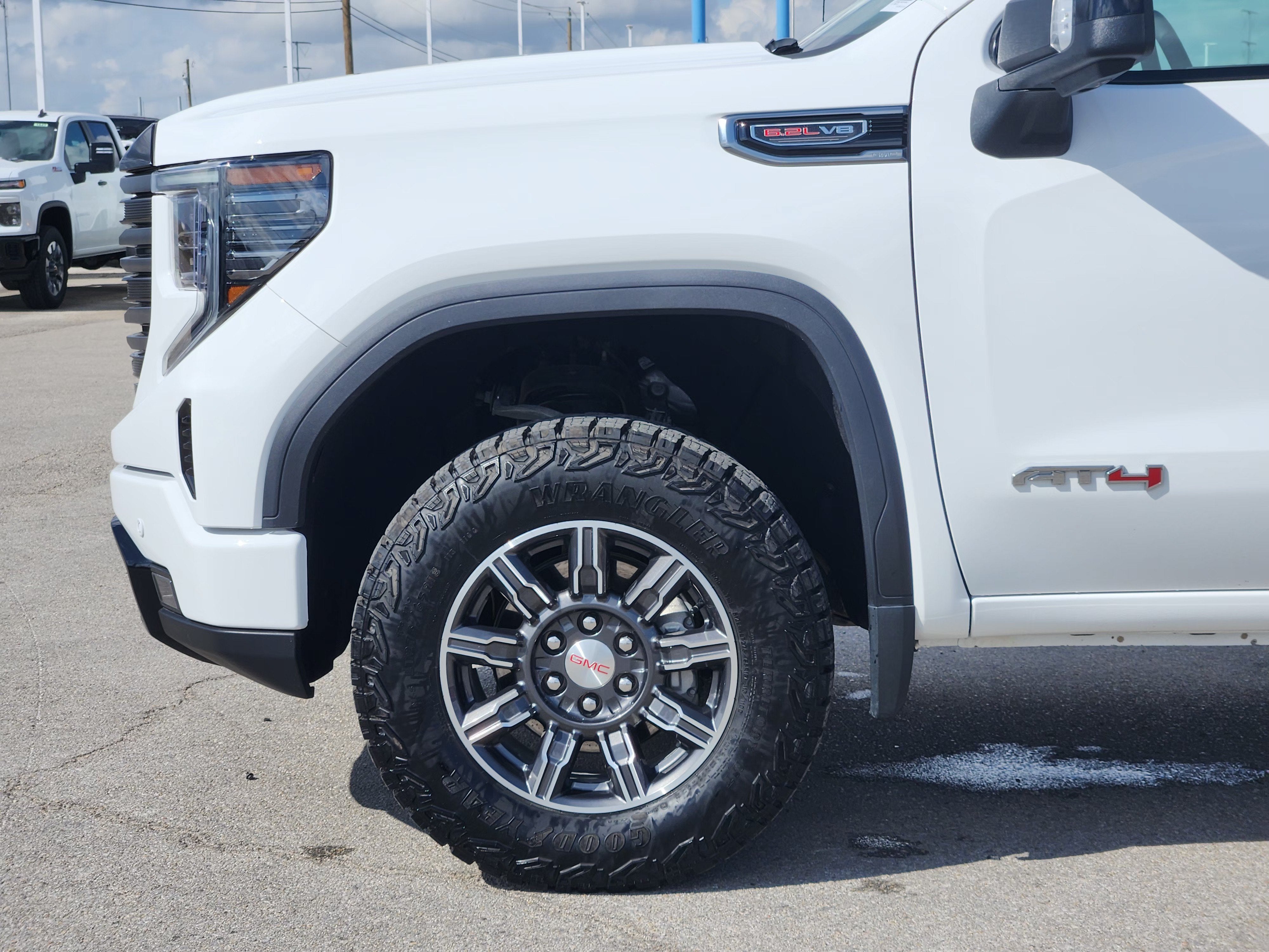2025 GMC Sierra 1500 AT4