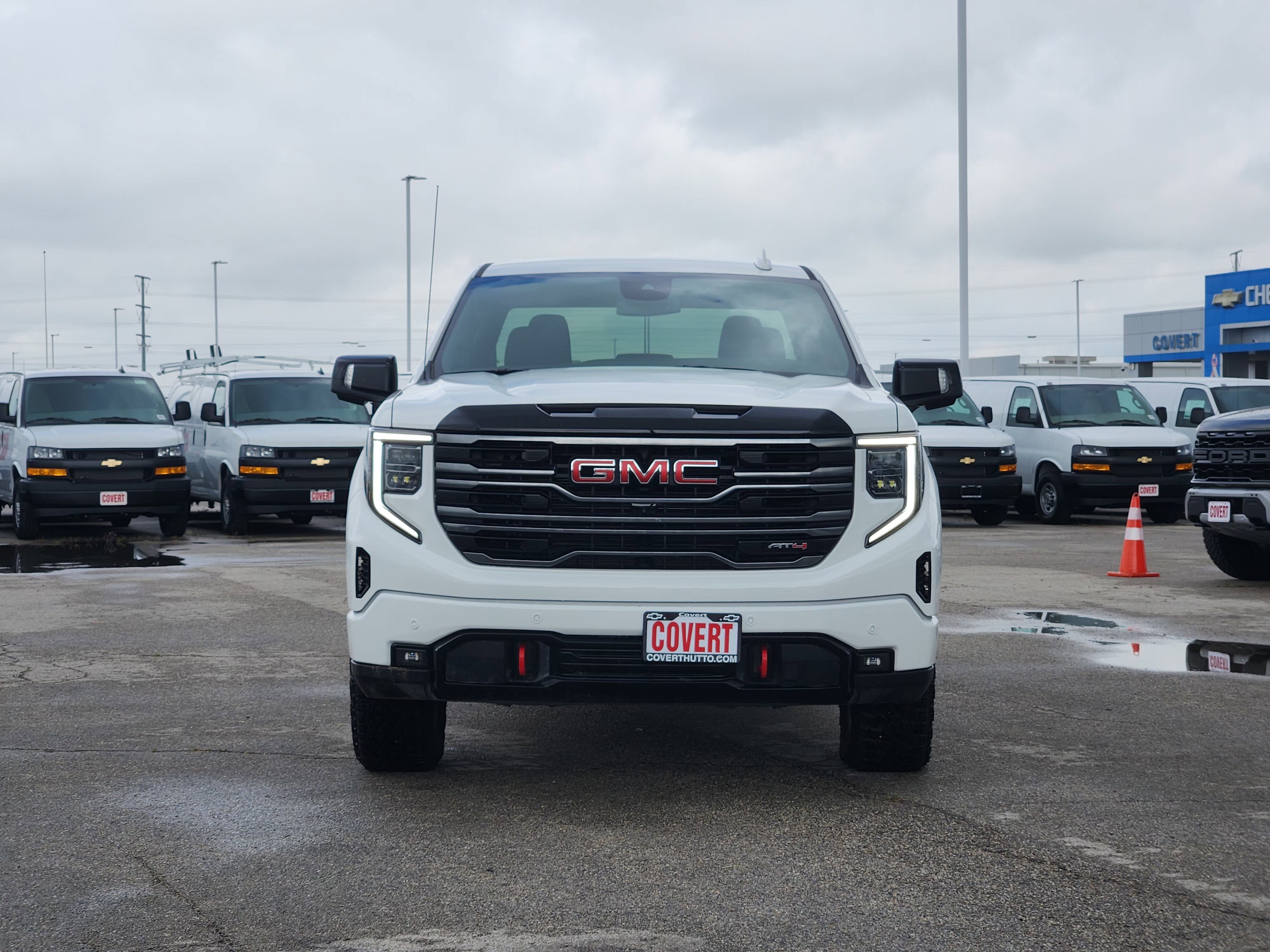 2025 GMC Sierra 1500 AT4