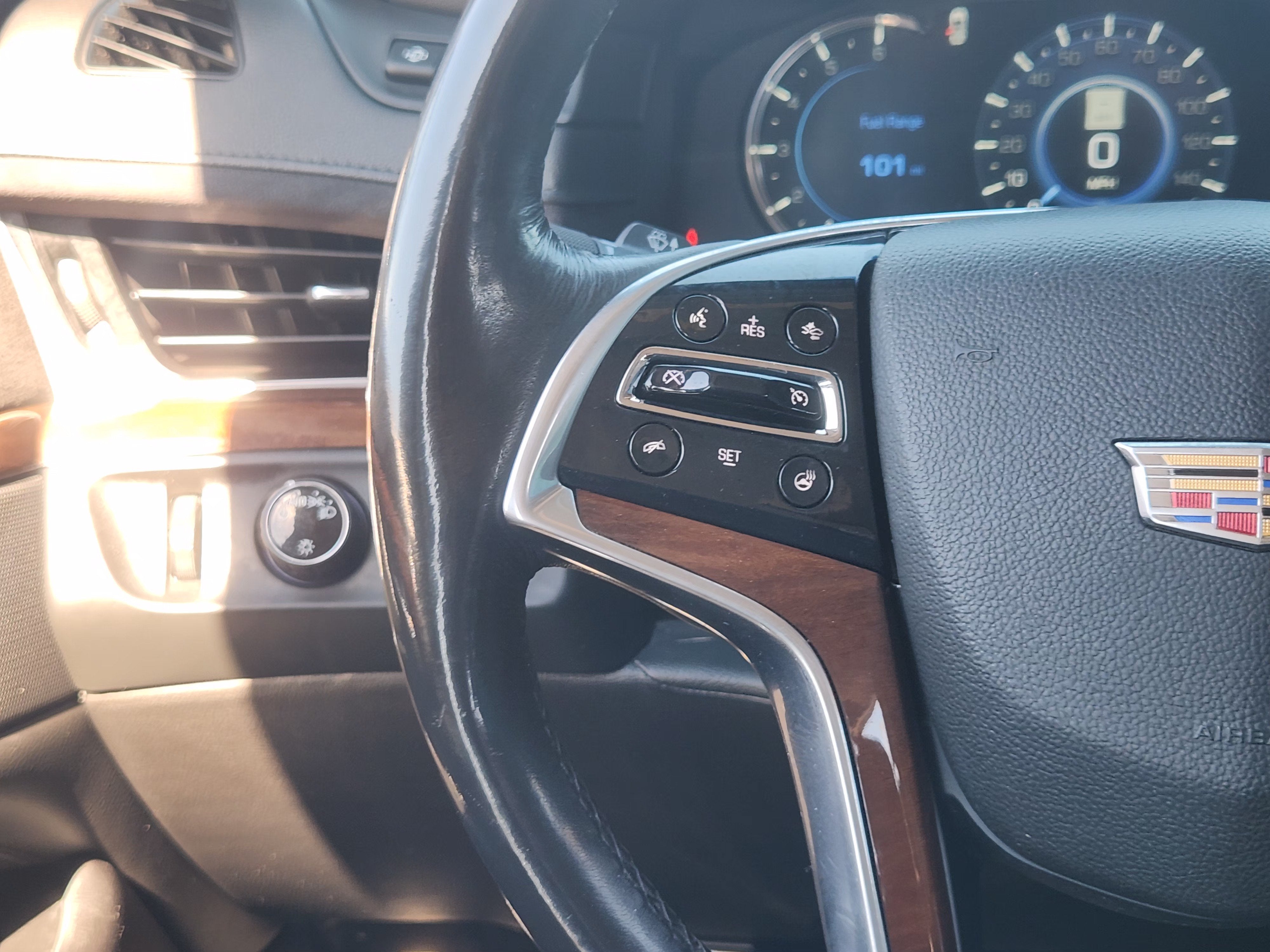 2018 Cadillac Escalade Luxury