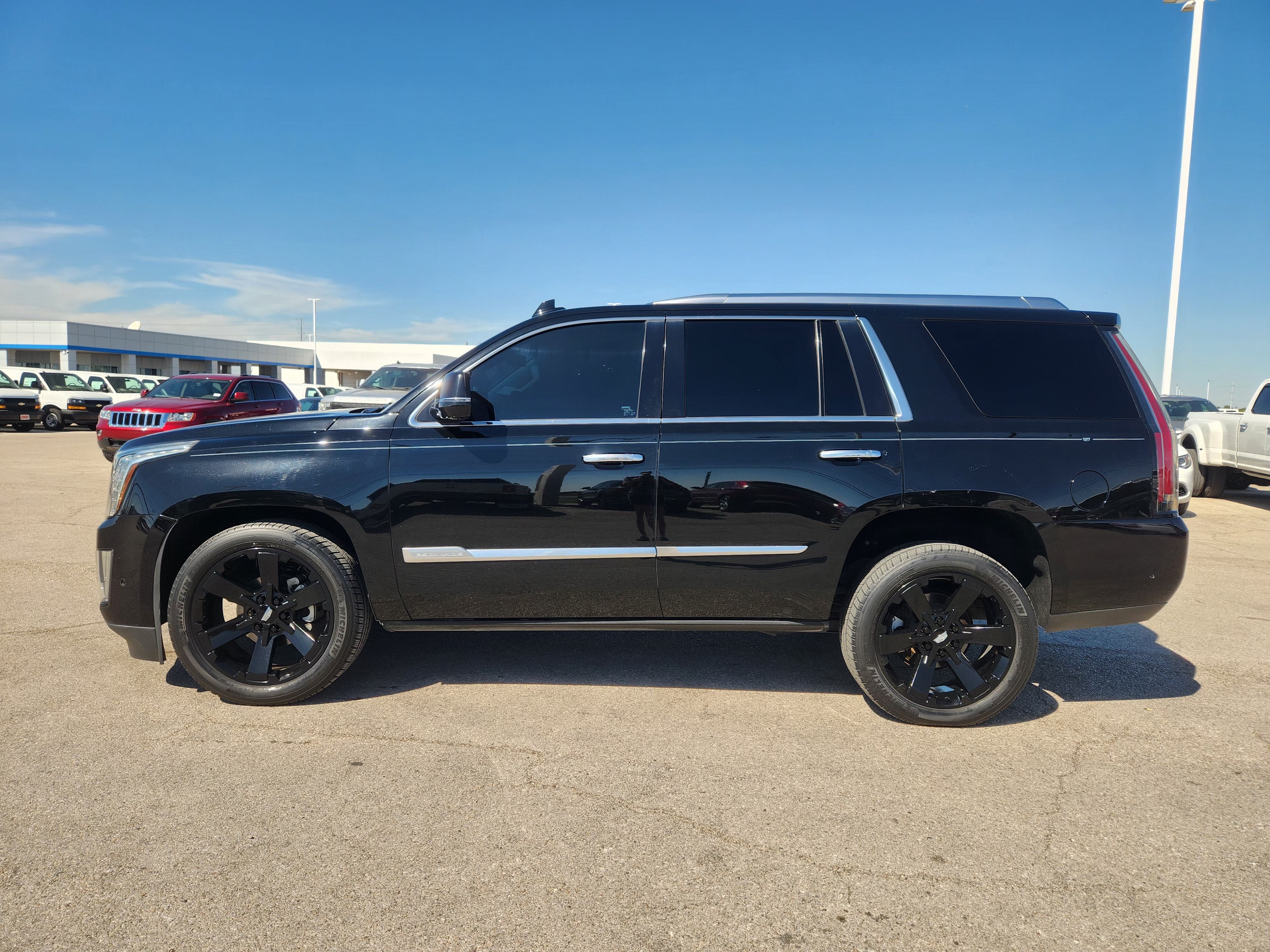 2018 Cadillac Escalade Luxury