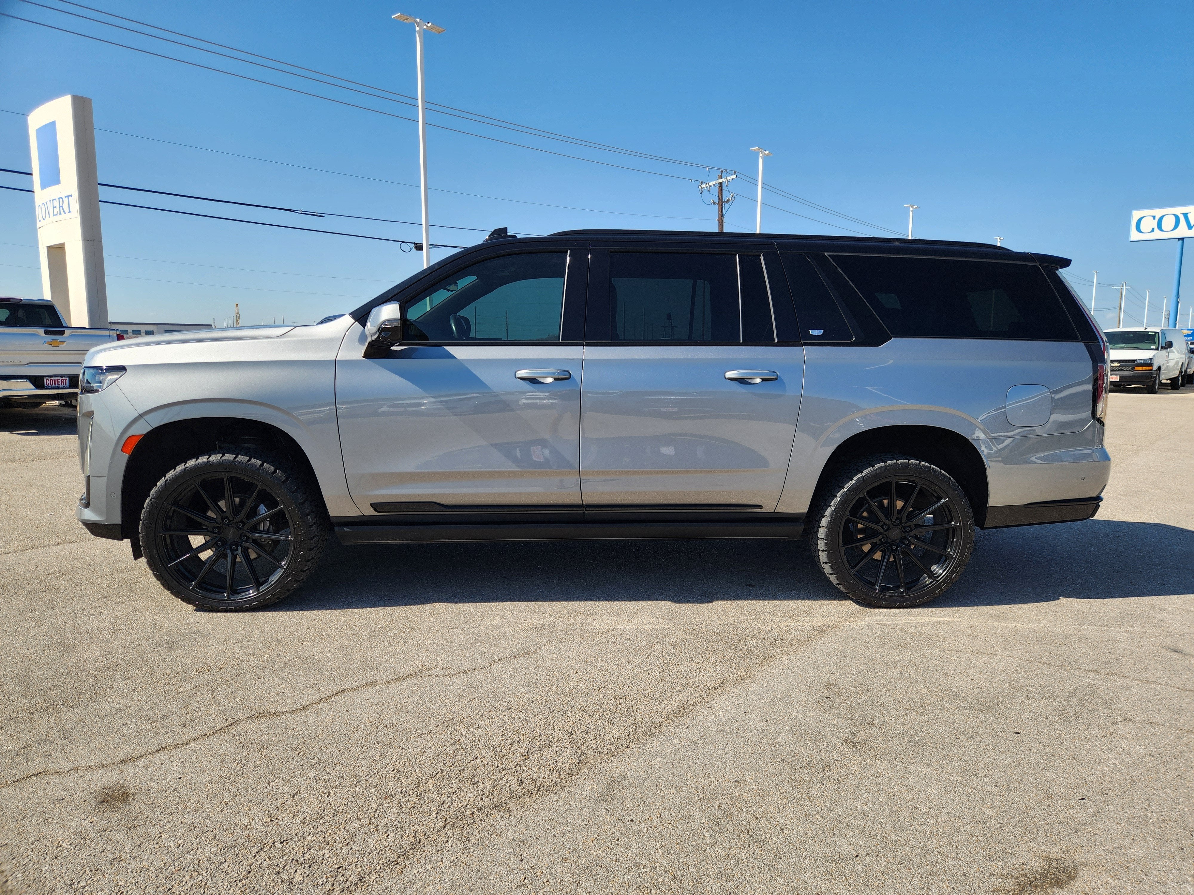 2023 Cadillac Escalade ESV 4WD Sport