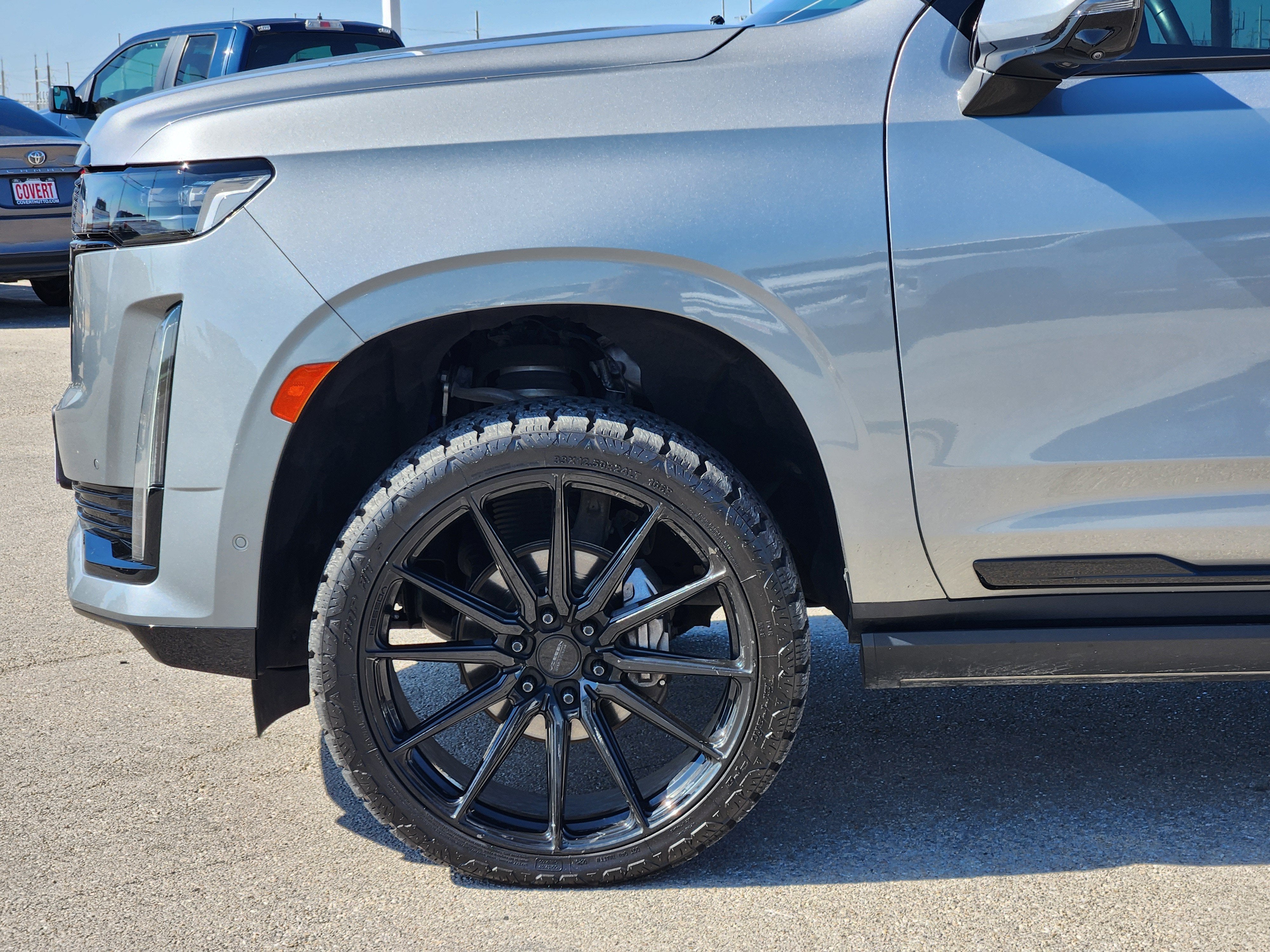 2023 Cadillac Escalade ESV 4WD Sport
