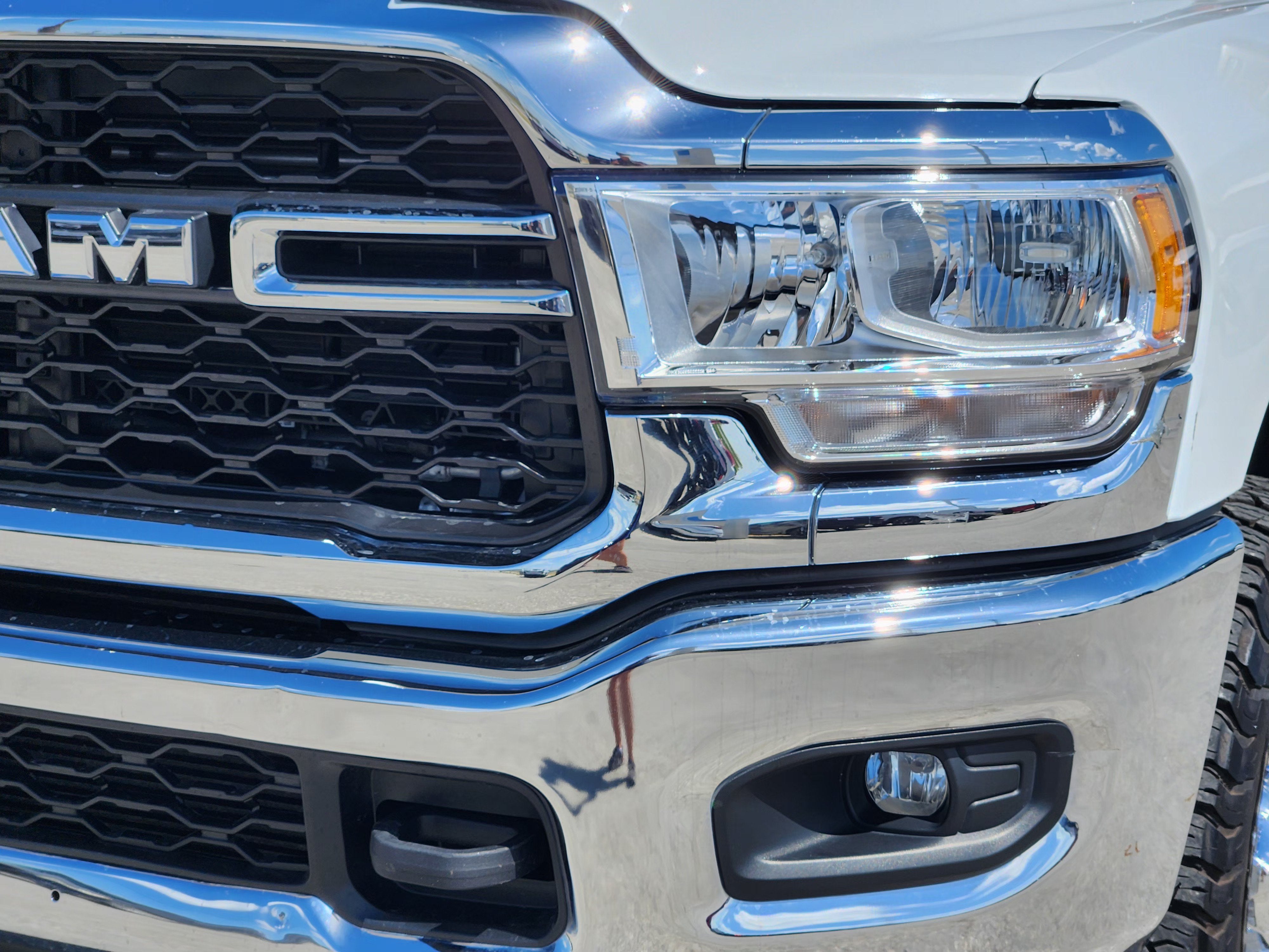 2024 RAM 2500 Tradesman Crew Cab 4x4 6'4" Box
