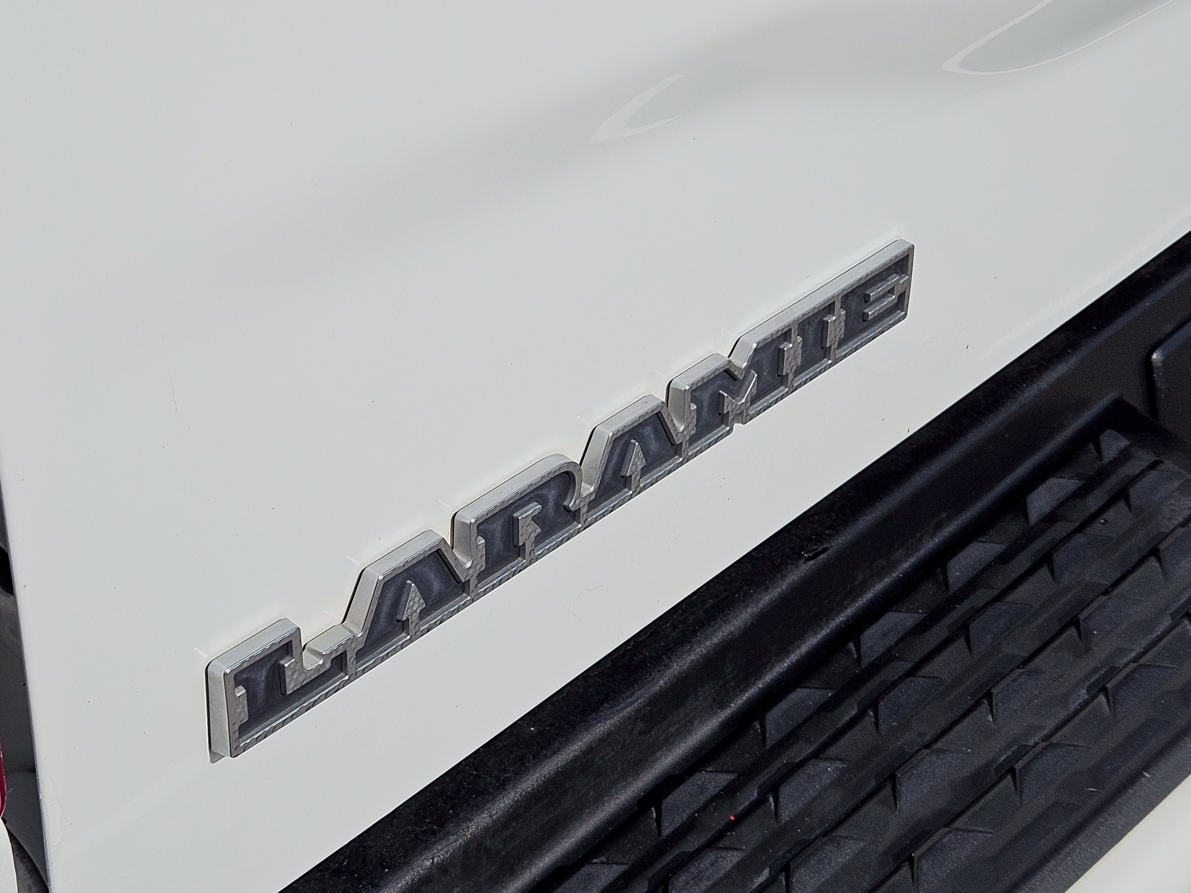 2023 RAM 2500 Laramie Crew Cab 4x4 6'4" Box