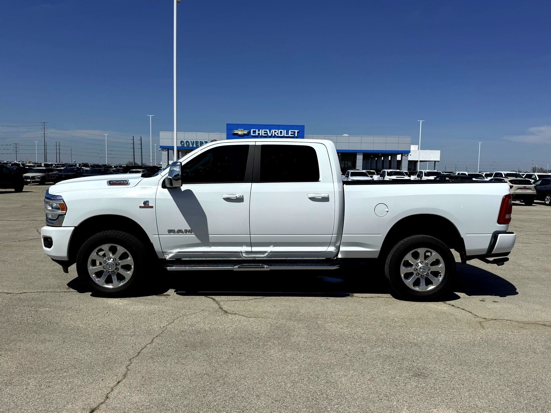2023 RAM 2500 Laramie Crew Cab 4x4 6'4" Box