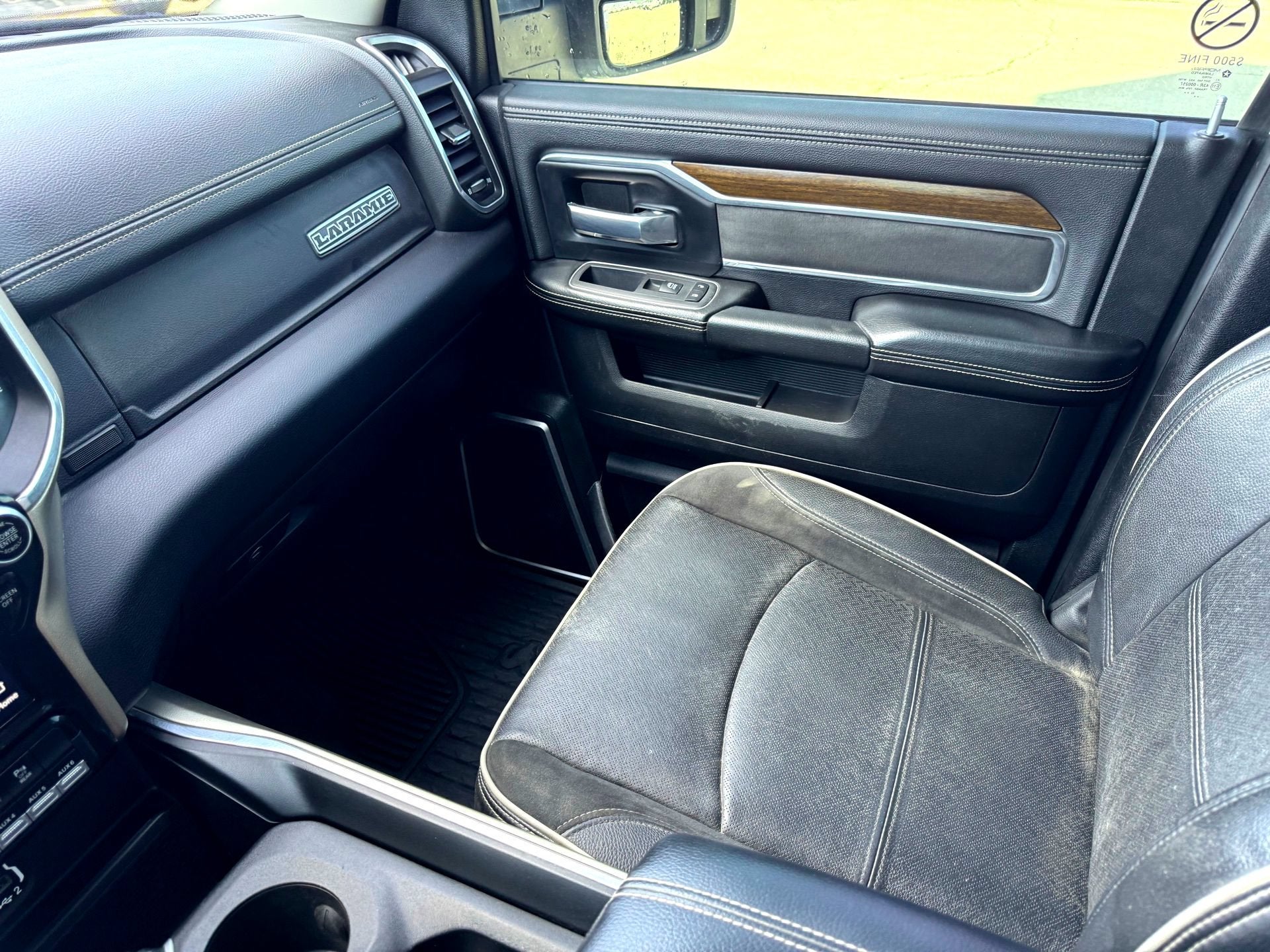2023 RAM 2500 Laramie Crew Cab 4x4 6'4" Box