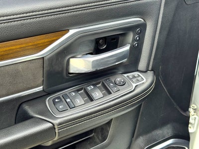 2023 RAM 2500 Laramie Crew Cab 4x4 6'4" Box