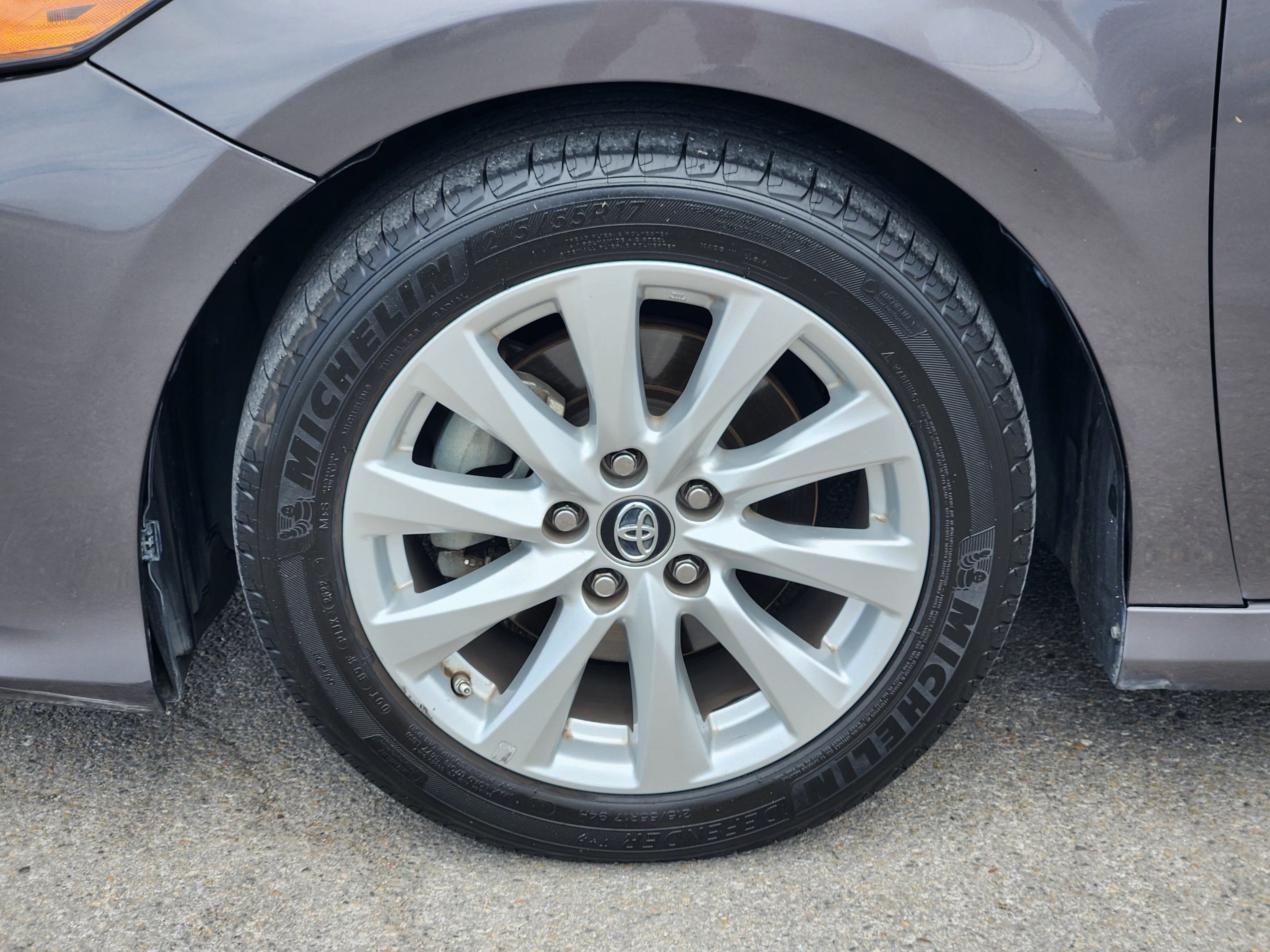 2019 Toyota Camry LE