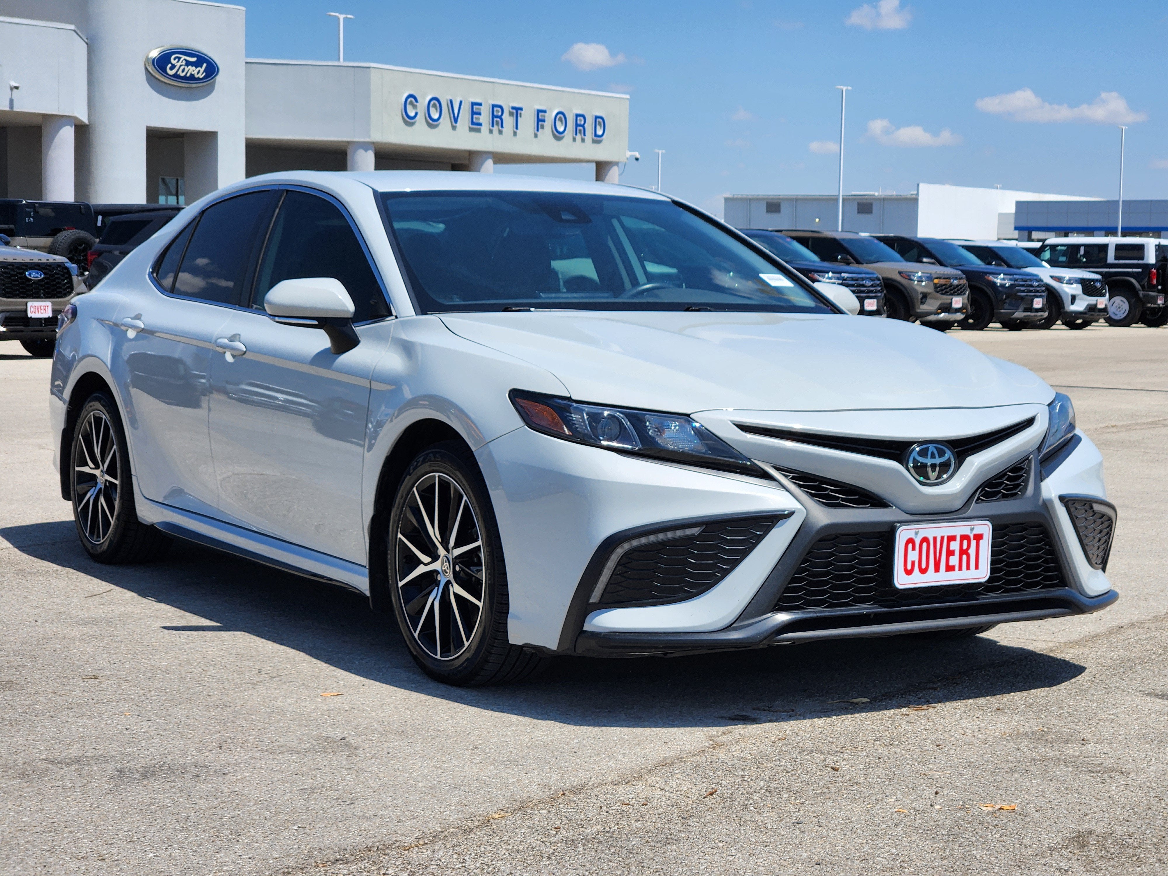 2024 Toyota Camry SE