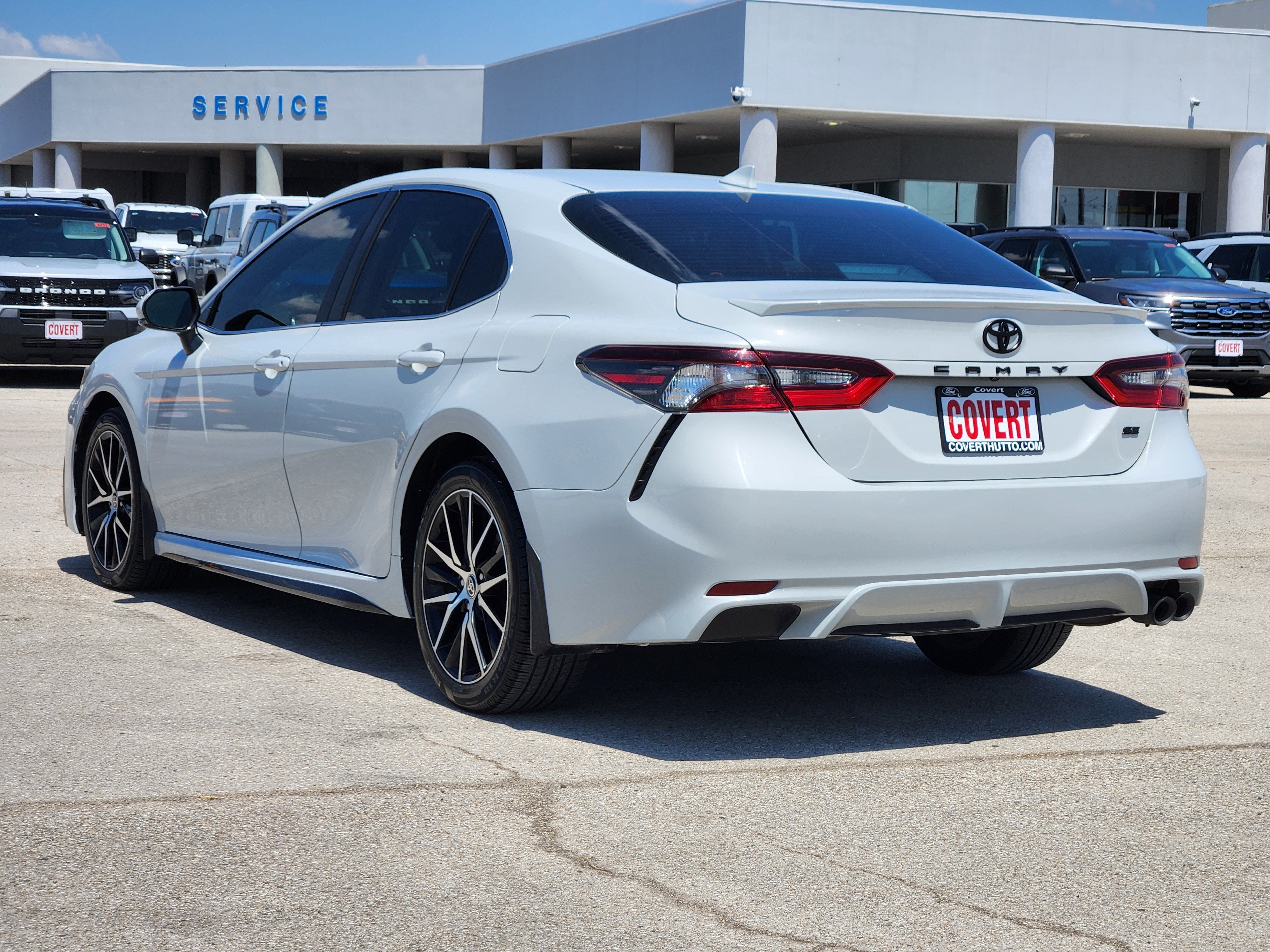 2024 Toyota Camry SE