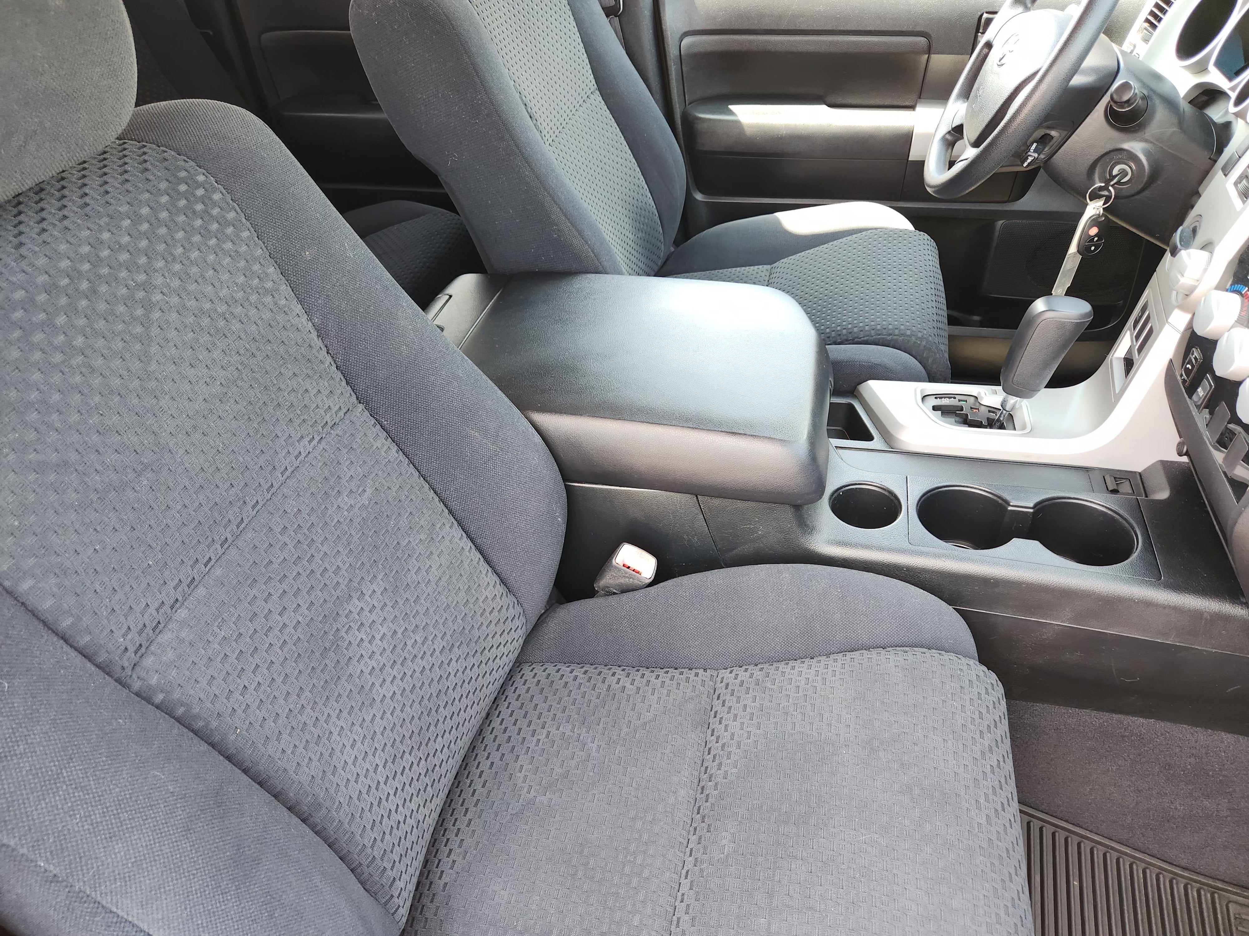2009 Toyota Tundra 4WD Truck SR5