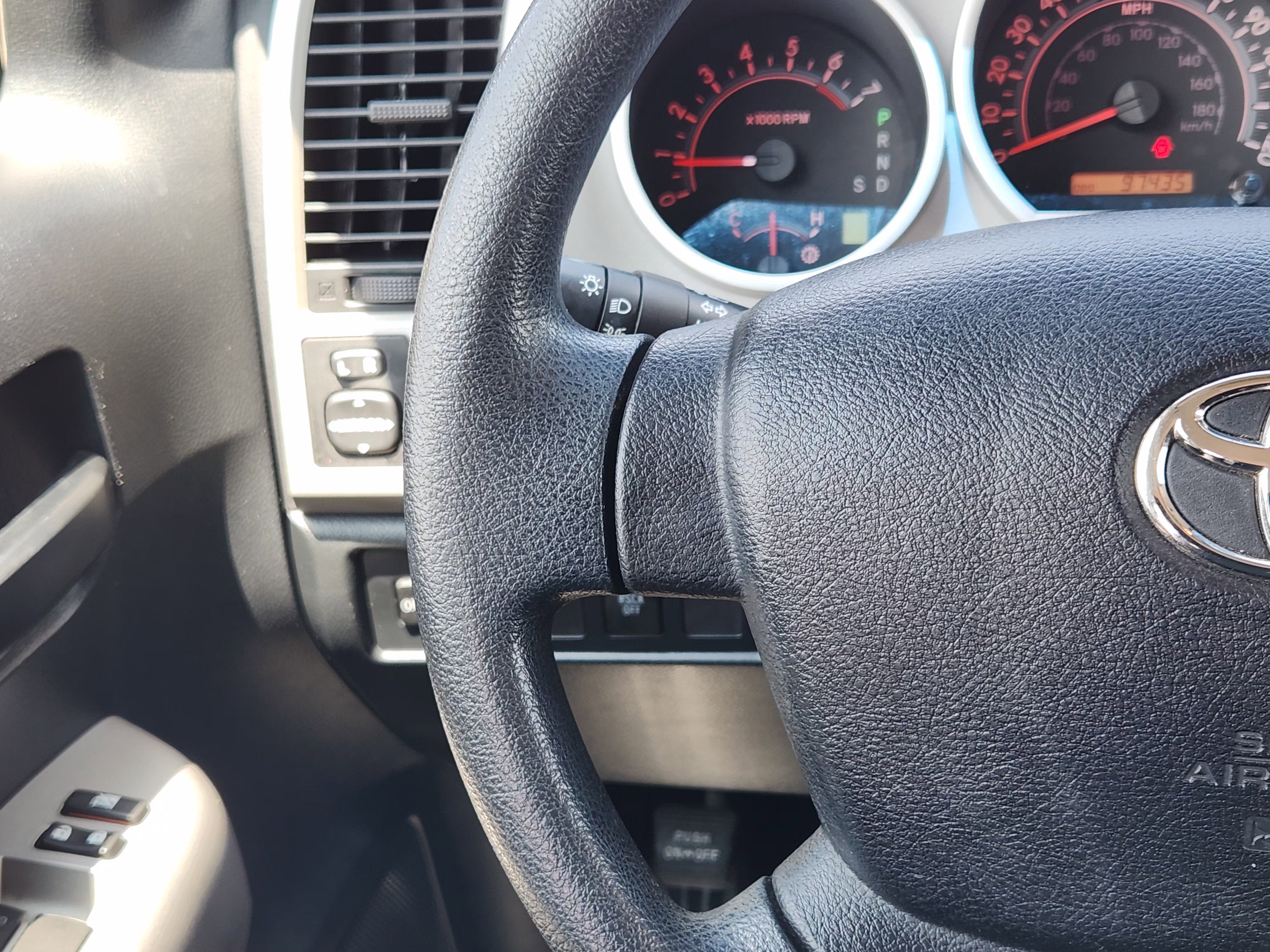 2009 Toyota Tundra 4WD Truck SR5