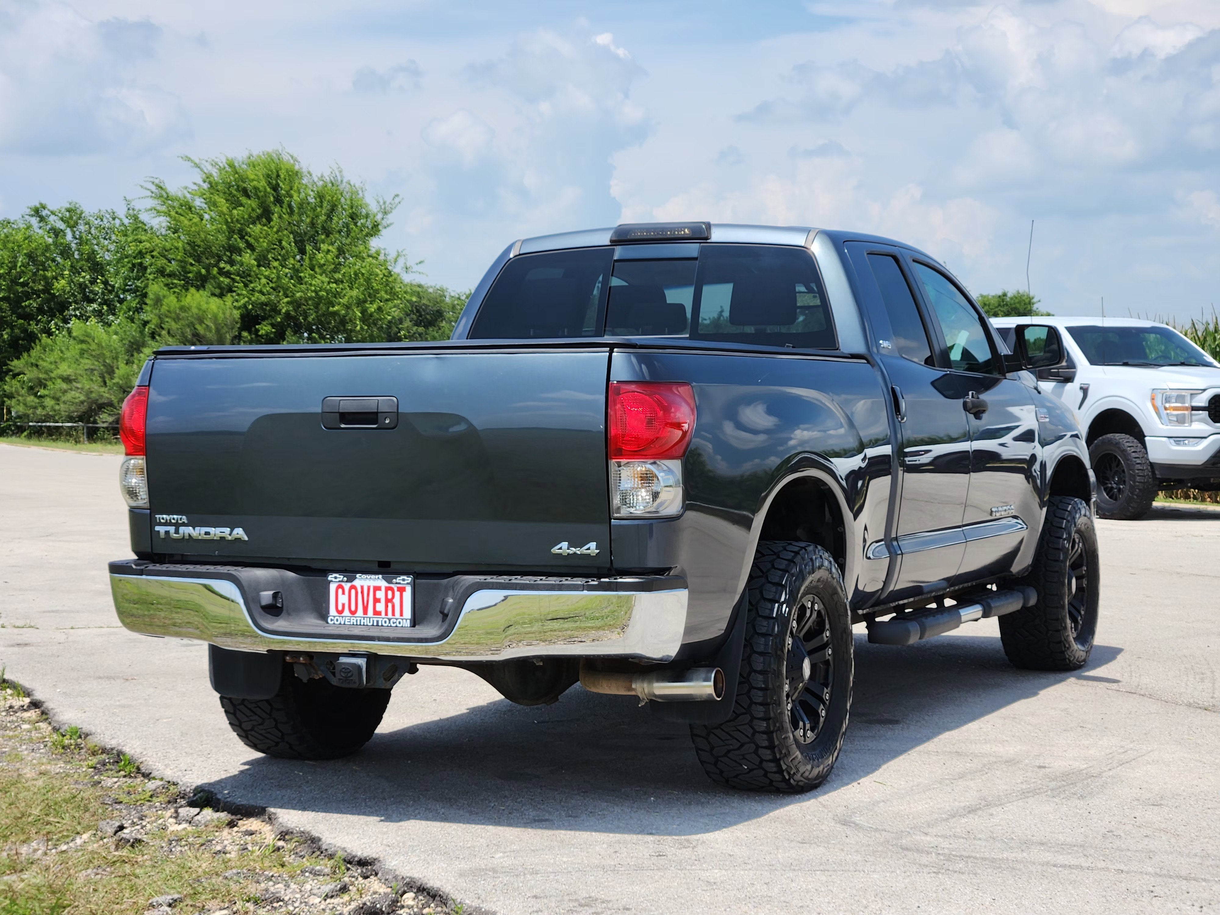 2009 Toyota Tundra 4WD Truck SR5