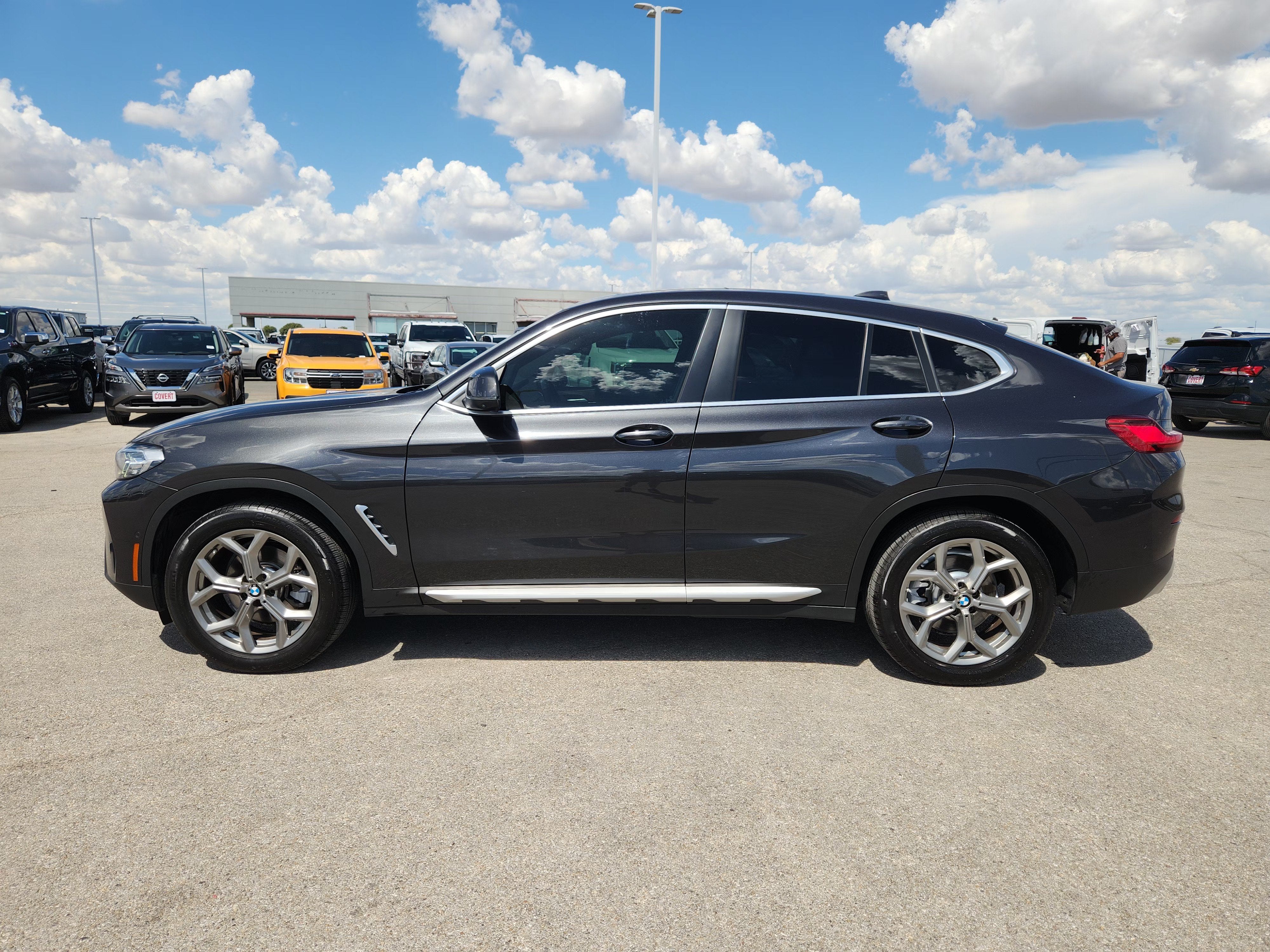 2024 BMW X4 xDrive30i