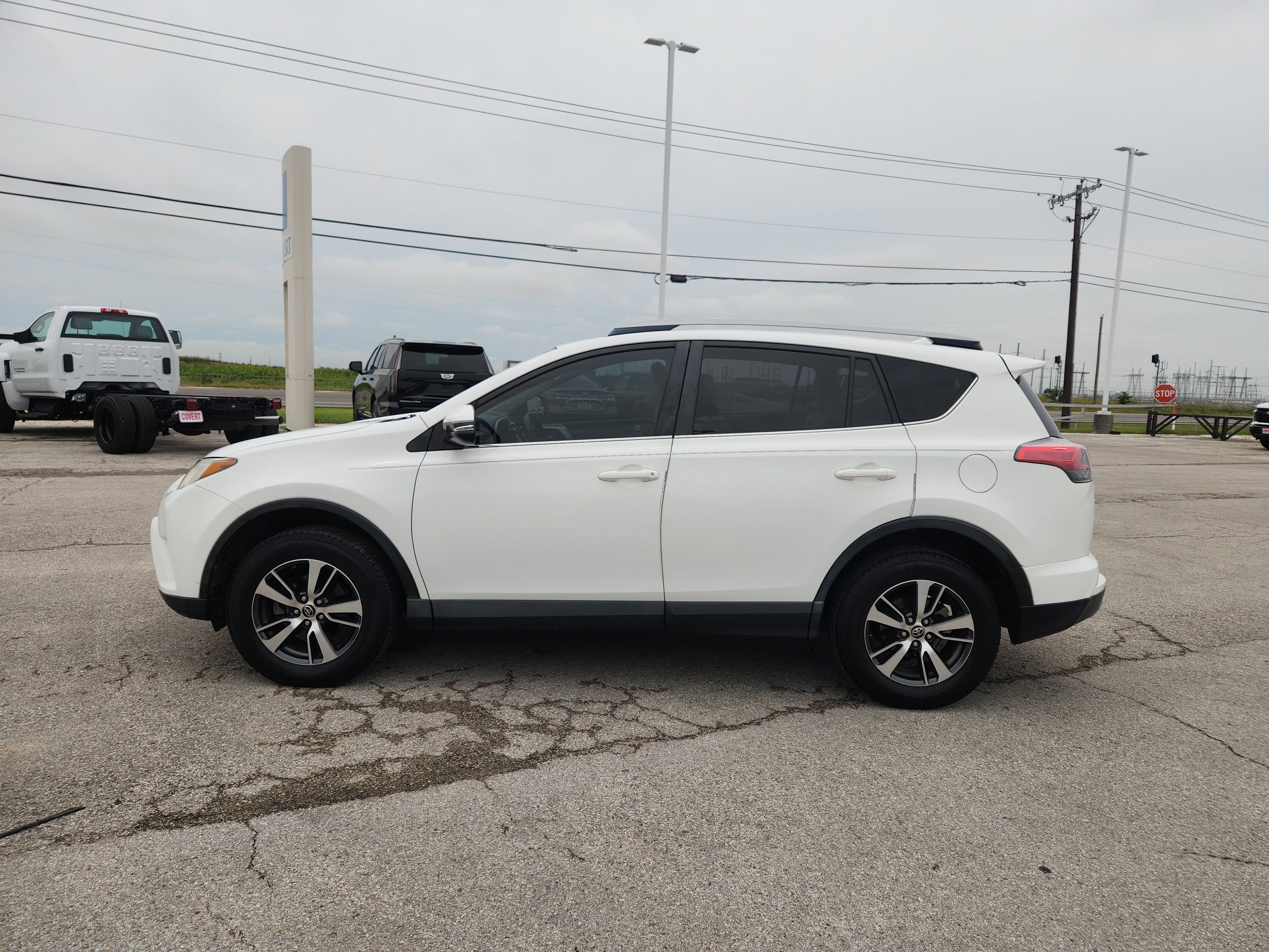 2017 Toyota RAV4 XLE