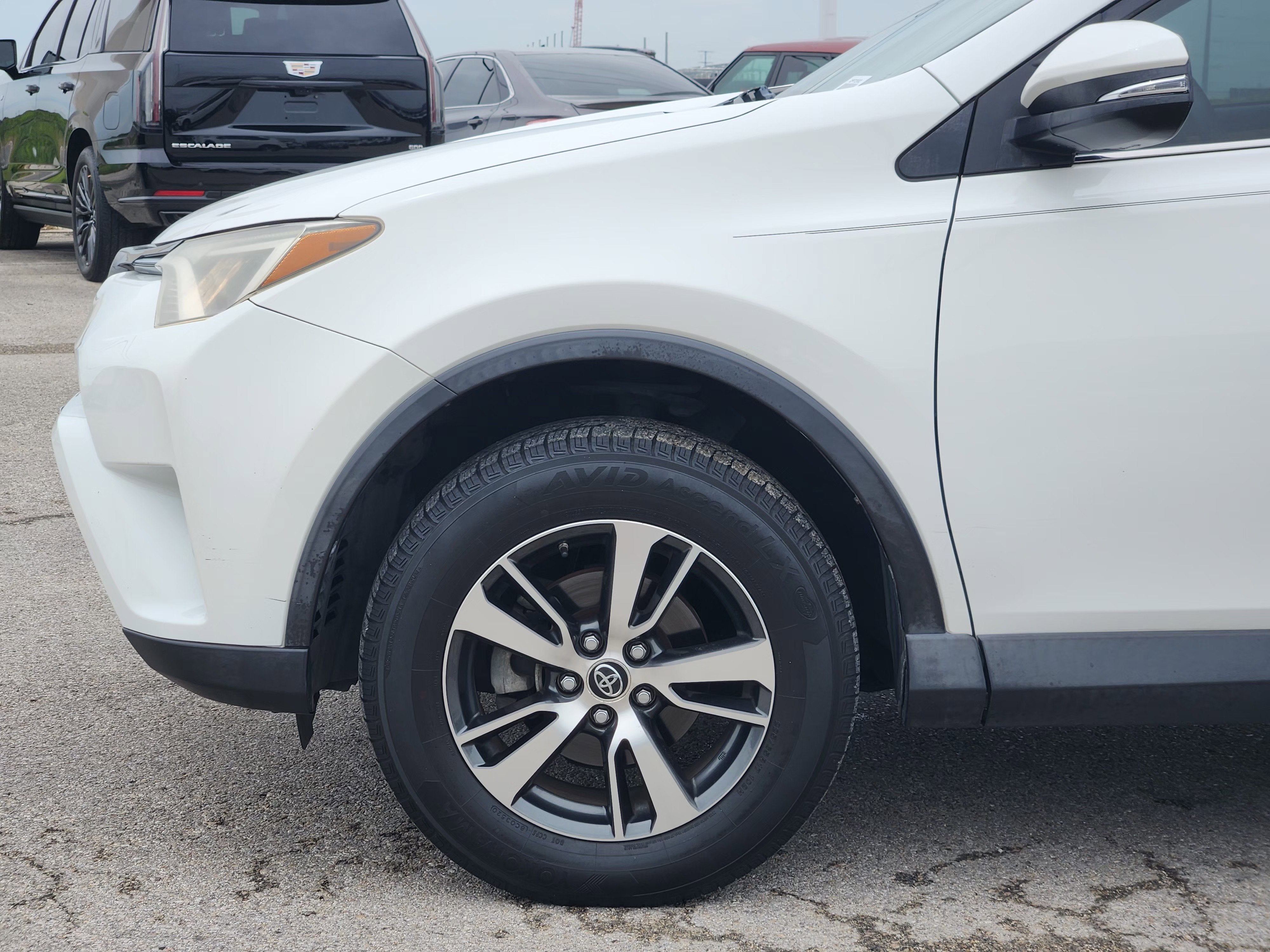 2017 Toyota RAV4 XLE