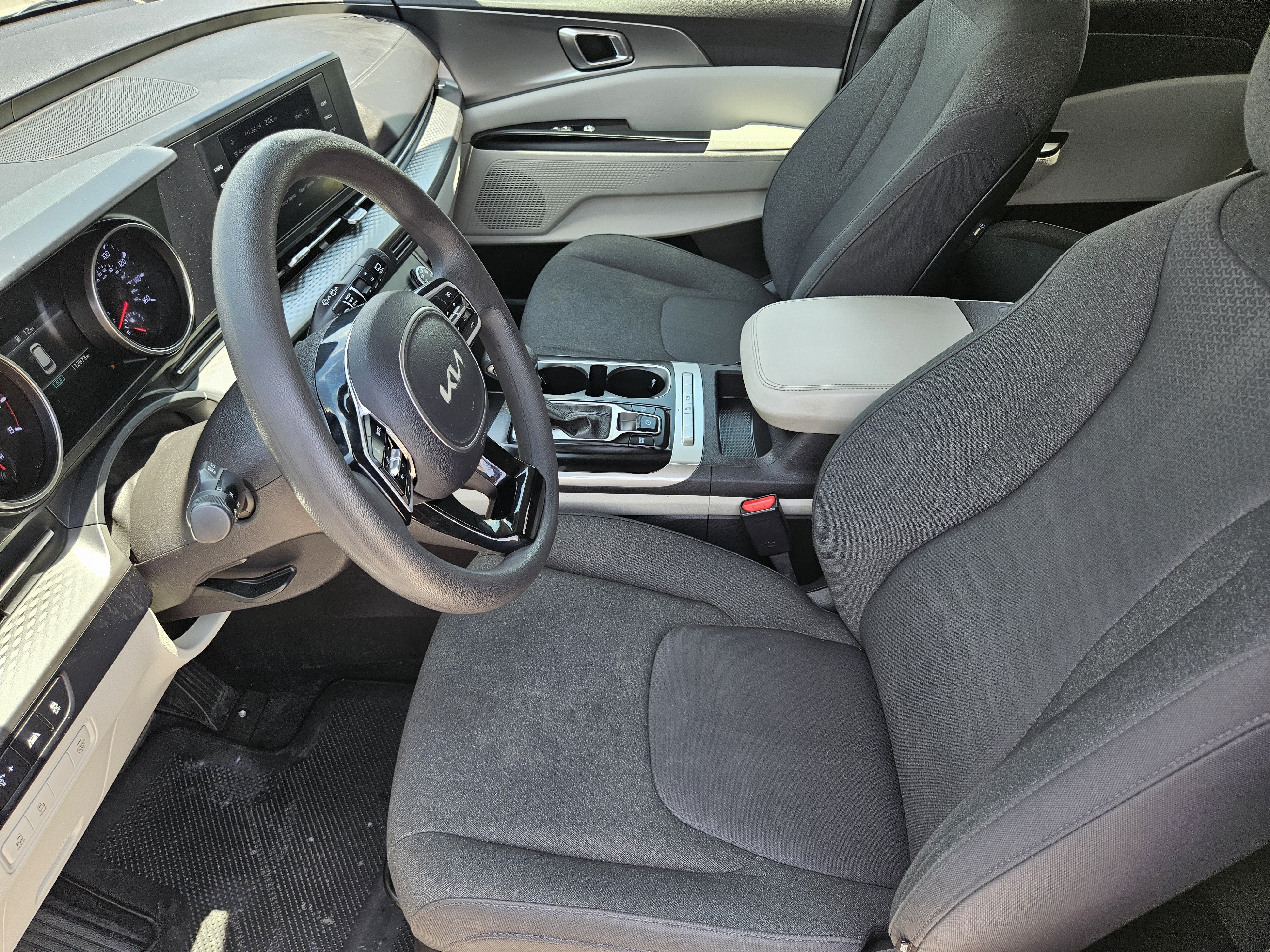 2022 Kia Carnival MPV LX
