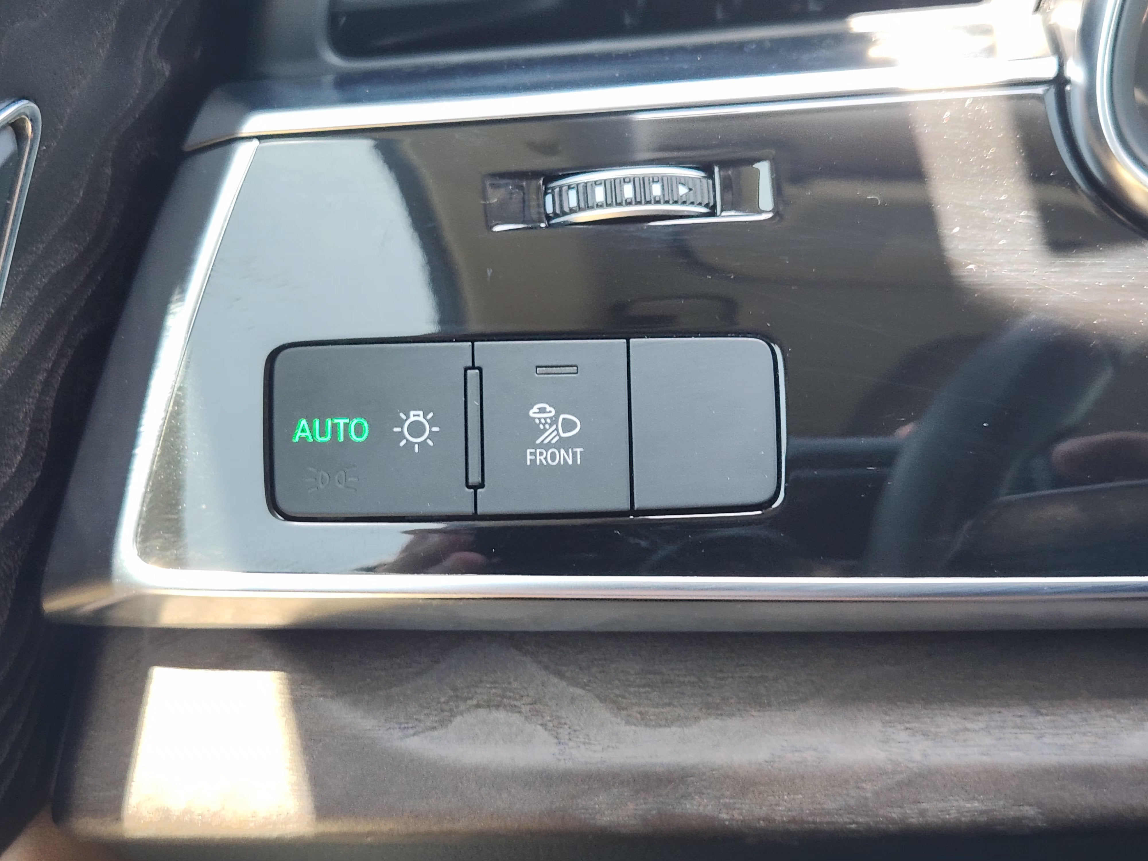 2019 Audi Q8 55 Premium