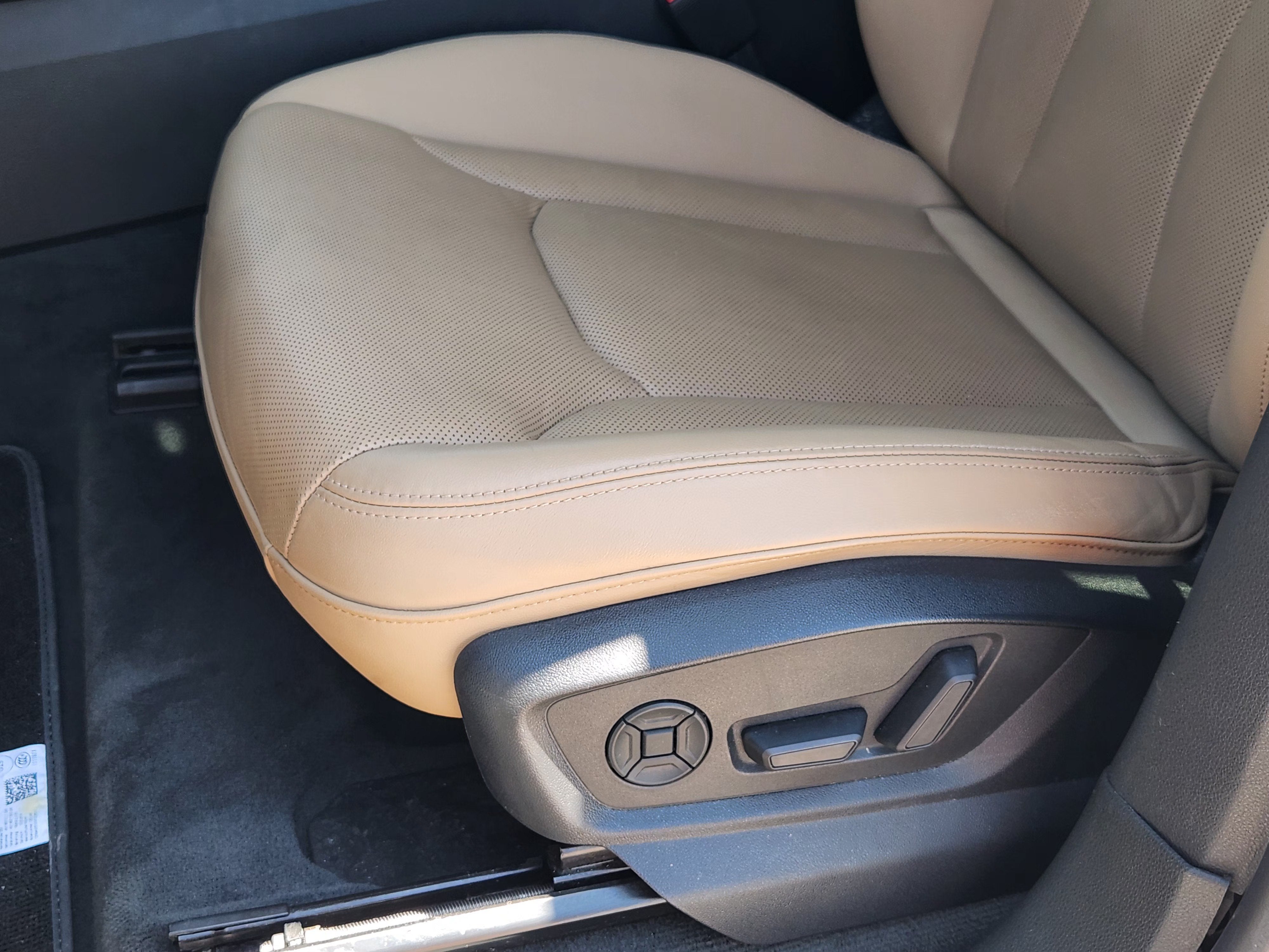2019 Audi Q8 55 Premium