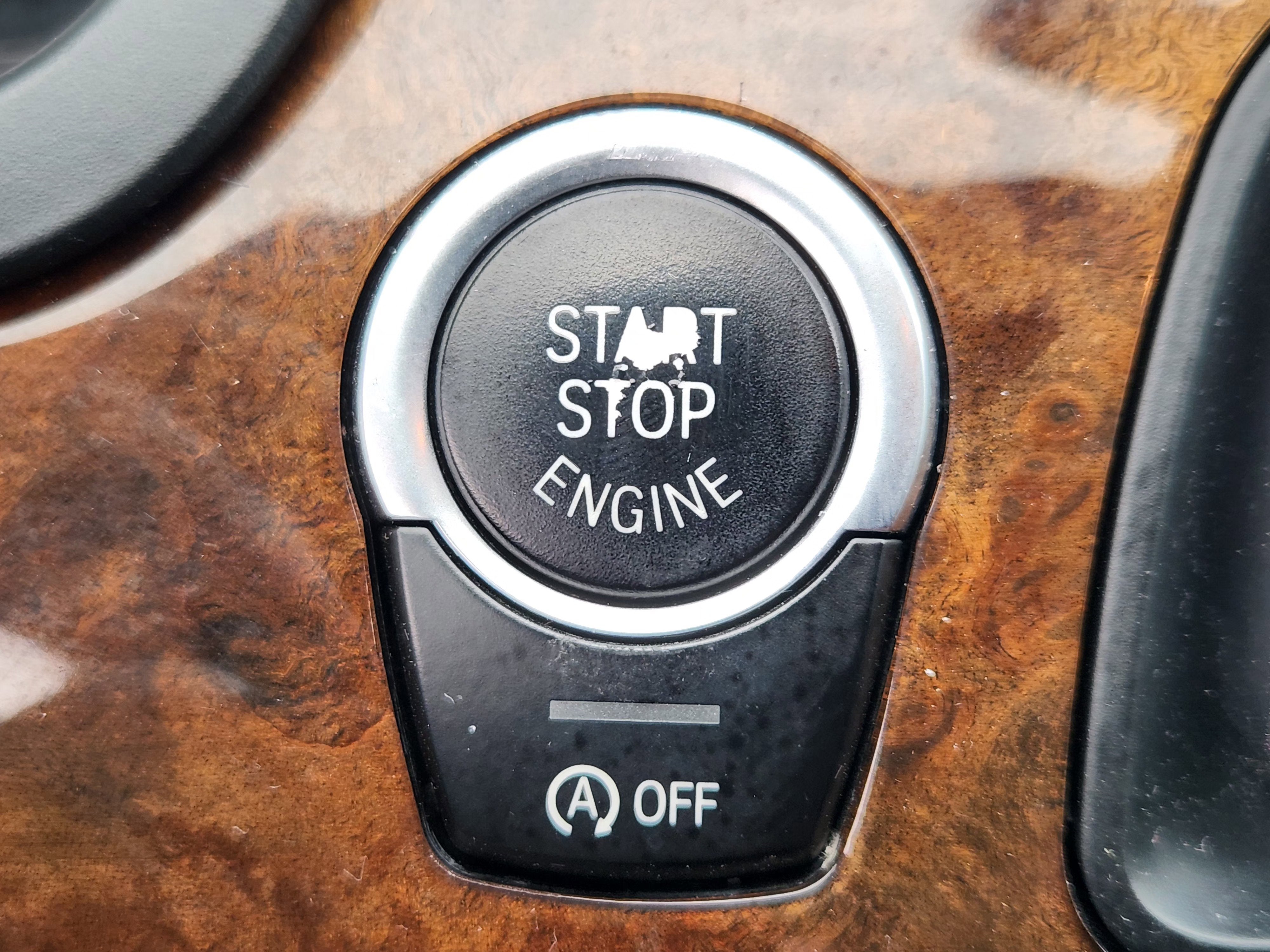 2015 BMW 750Li 750Li