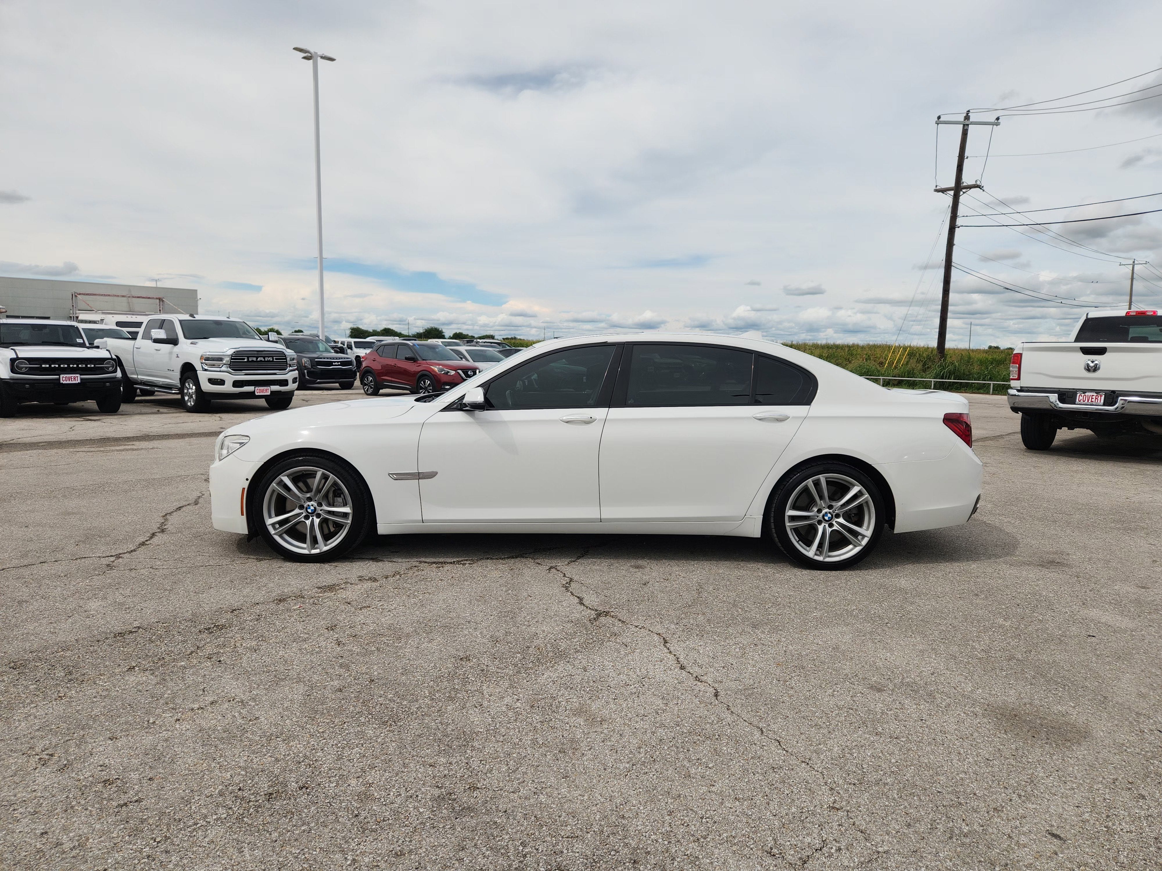 2015 BMW 750Li 750Li