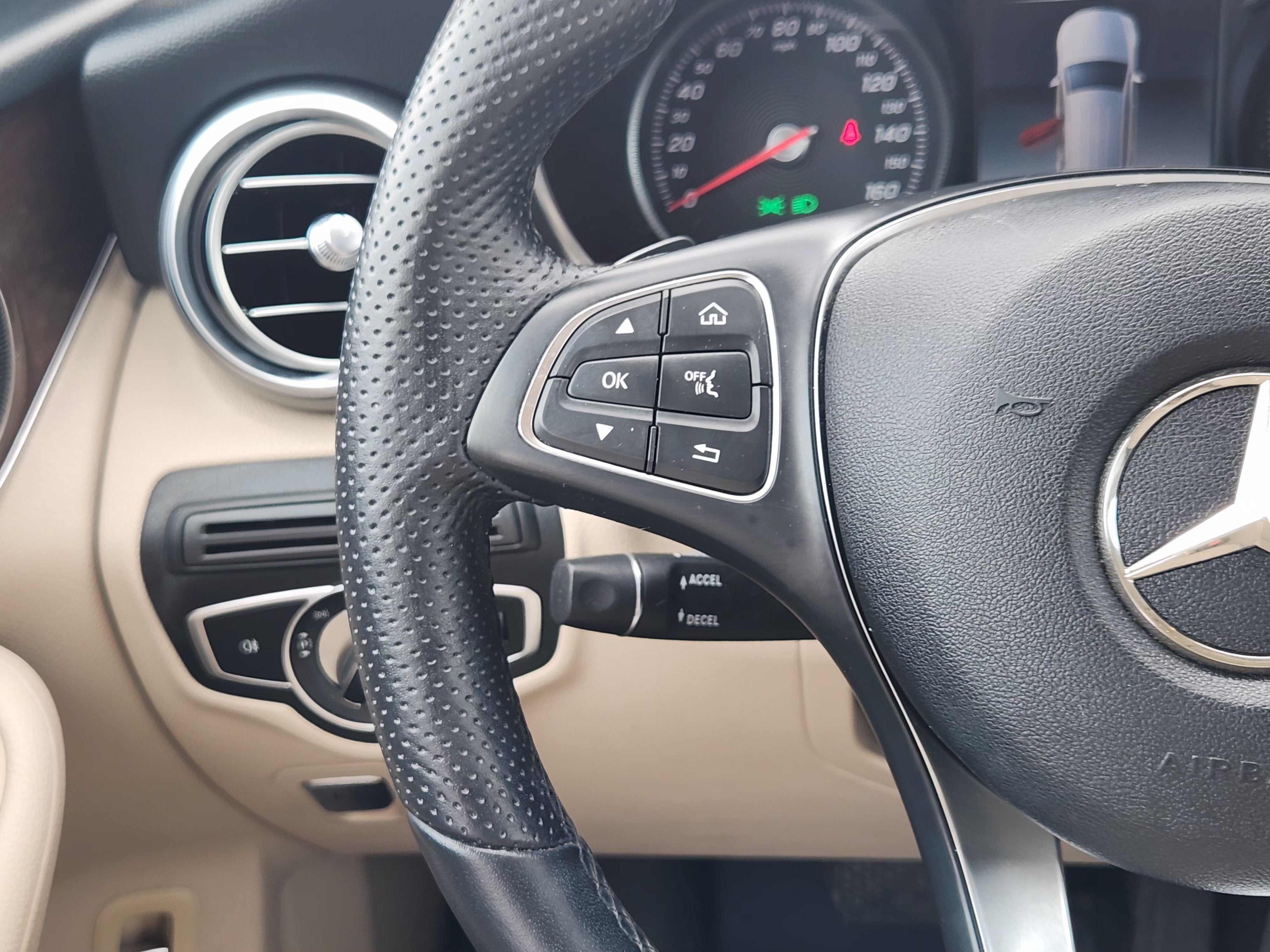 2019 Mercedes-Benz GLC 300 GLC 300