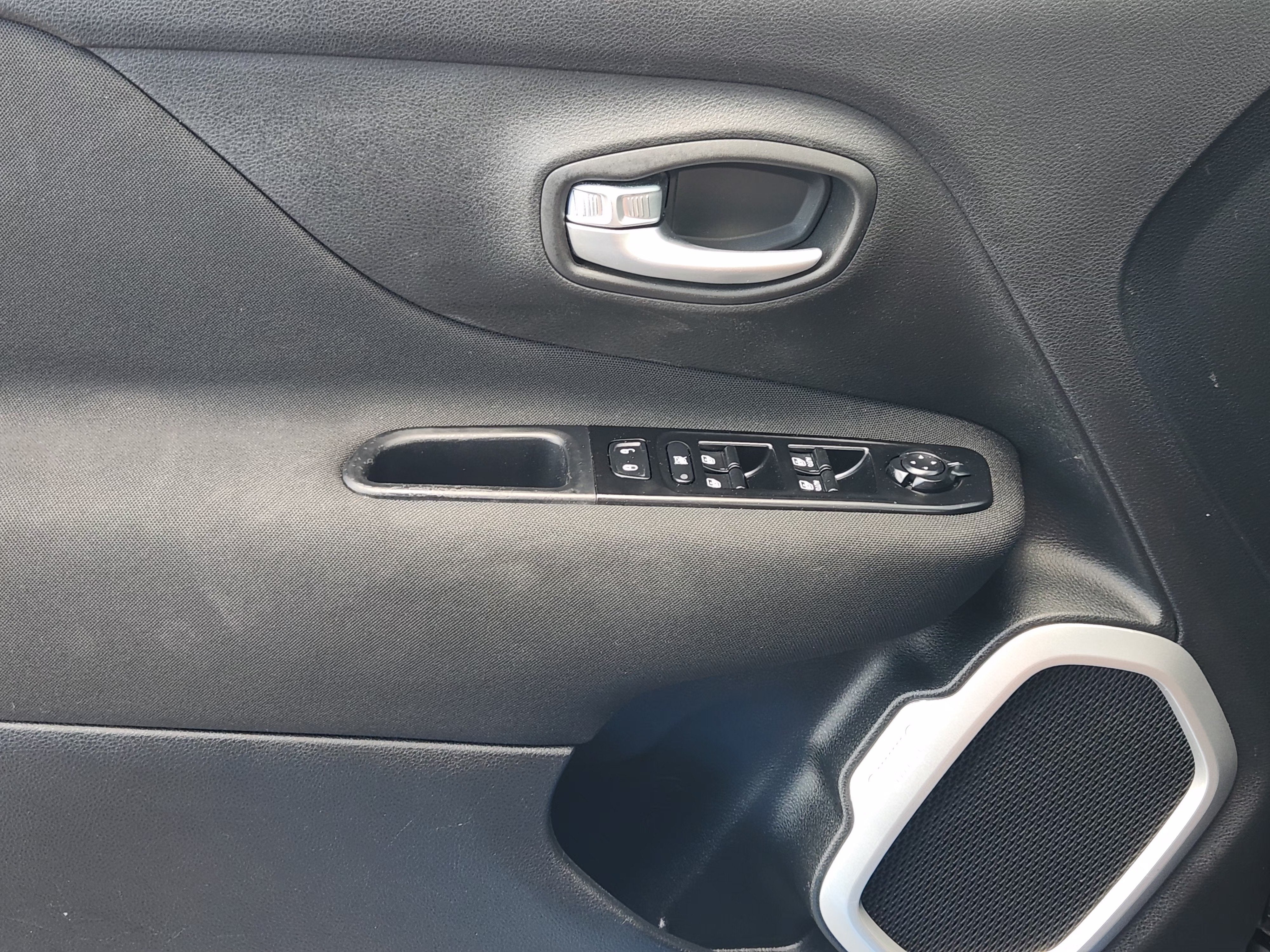 2020 Jeep Renegade Jeepster