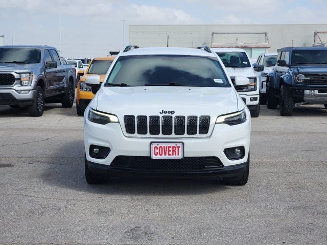 Used 2019 Jeep Cherokee Altitude with VIN 1C4PJLLB4KD490366 for sale in Hutto, TX