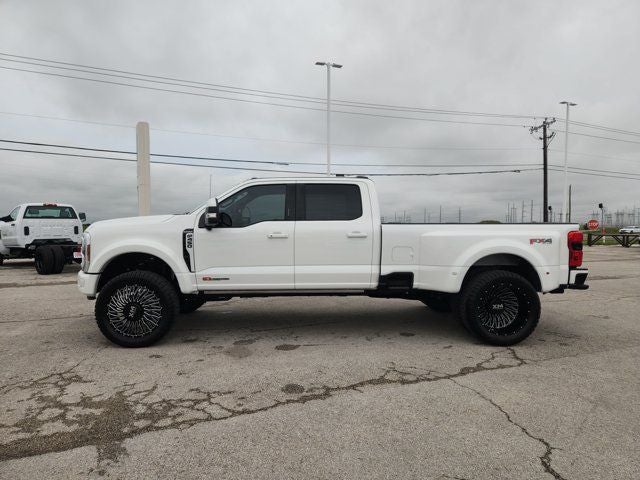 2026 Ford F-450SD Platinum DRW