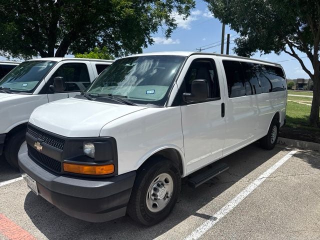 2017 Chevrolet Express 3500 LS Passenger