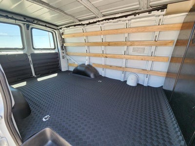 2025 Chevrolet Express 2500 Work Van Cargo