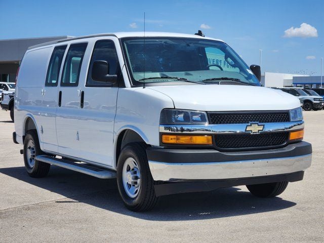 2025 Chevrolet Express 2500 Work Van Cargo
