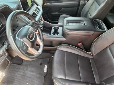 2024 GMC Yukon XL SLT