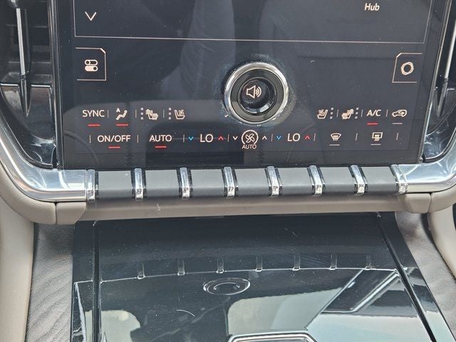 2025 GMC Yukon XL Denali DENALI RESERVE PACKAGE