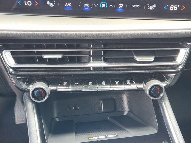 2025 Chevrolet Traverse LT Midnight Edition
