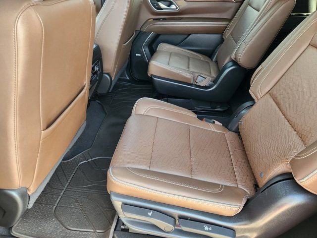 2022 Chevrolet Suburban High Country