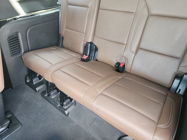 2022 Chevrolet Suburban High Country