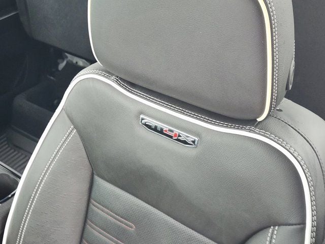 2025 GMC Sierra 2500HD AT4X