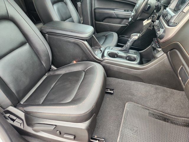 2022 GMC Canyon AT4 w/Leather