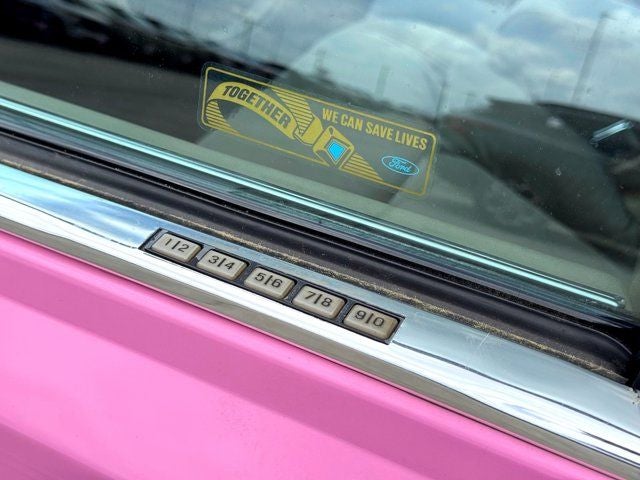 1989 Lincoln Town Car Signature