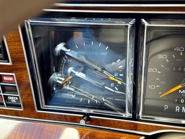 1989 Lincoln Town Car Signature