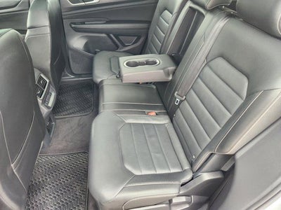 2024 Volkswagen Atlas Cross Sport 2.0T SEL R-Line