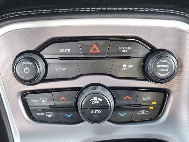 2022 Dodge Challenger SXT
