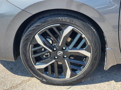 2025 Nissan Versa 1.6 SR