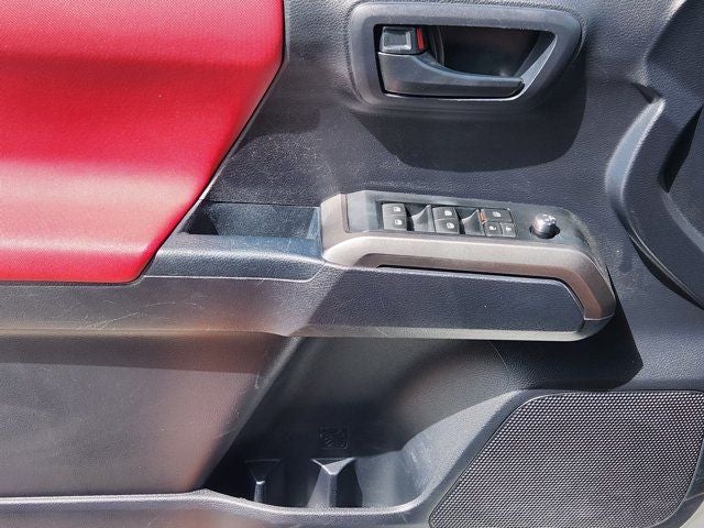 2018 Toyota Tacoma SR5 V6