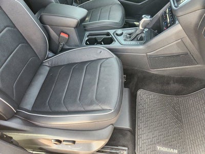 2023 Volkswagen Tiguan 2.0T SEL R-Line