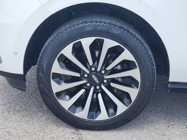 2023 Lincoln Navigator L Reserve