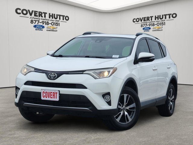 2017 Toyota RAV4 XLE's photo