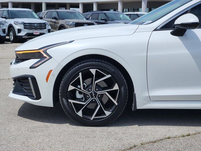2025 Kia K5 EX
