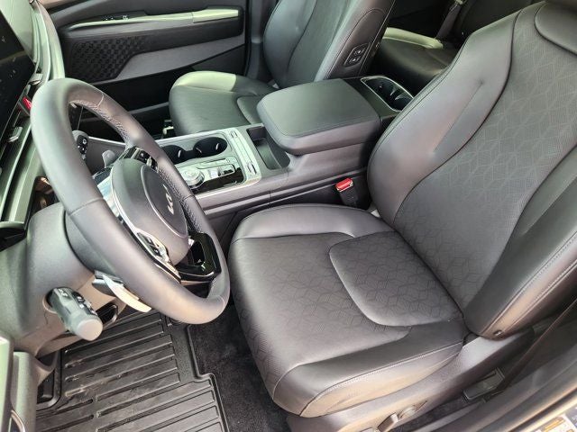 2025 Kia Carnival Hybrid SX